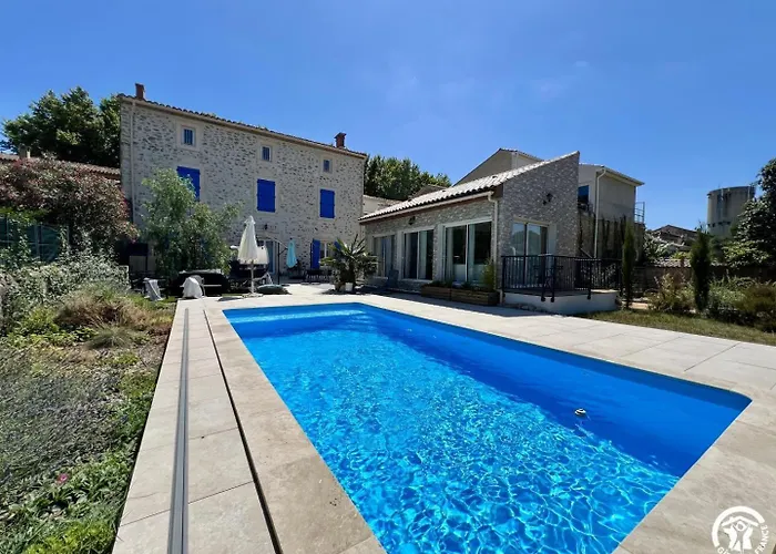 Nyaraló Sous Les Toits