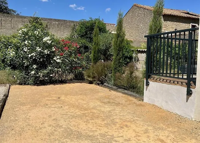 Sous Les Toits * Canet